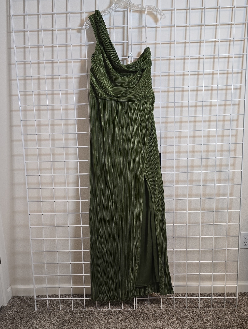 Lulu's Olive Green One-Shoulder Pleated Formal Maxi Dress NWT Size XL